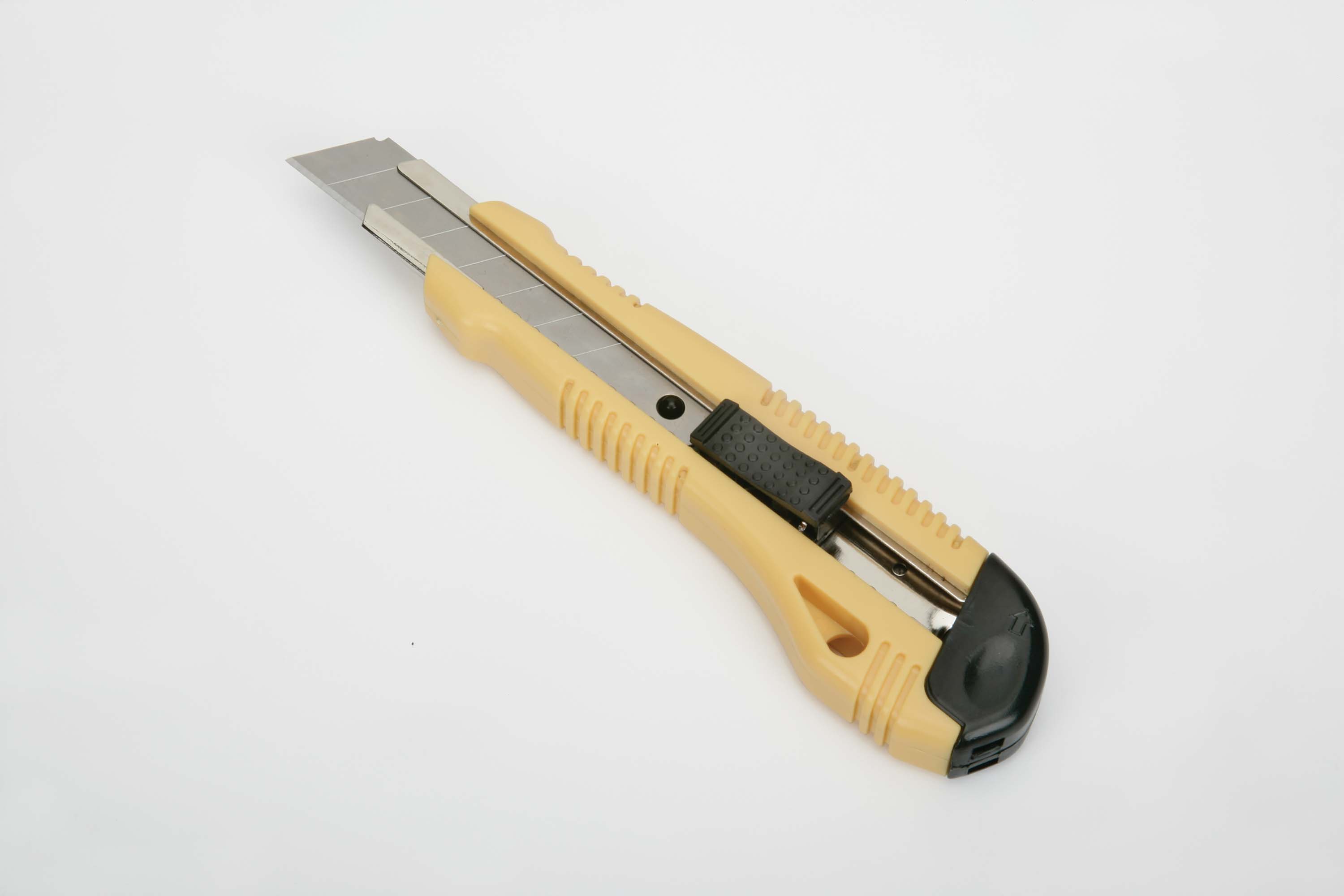 UTILITY KNIFE, SNAP-OFF, 18MM, 8 SEGMENT