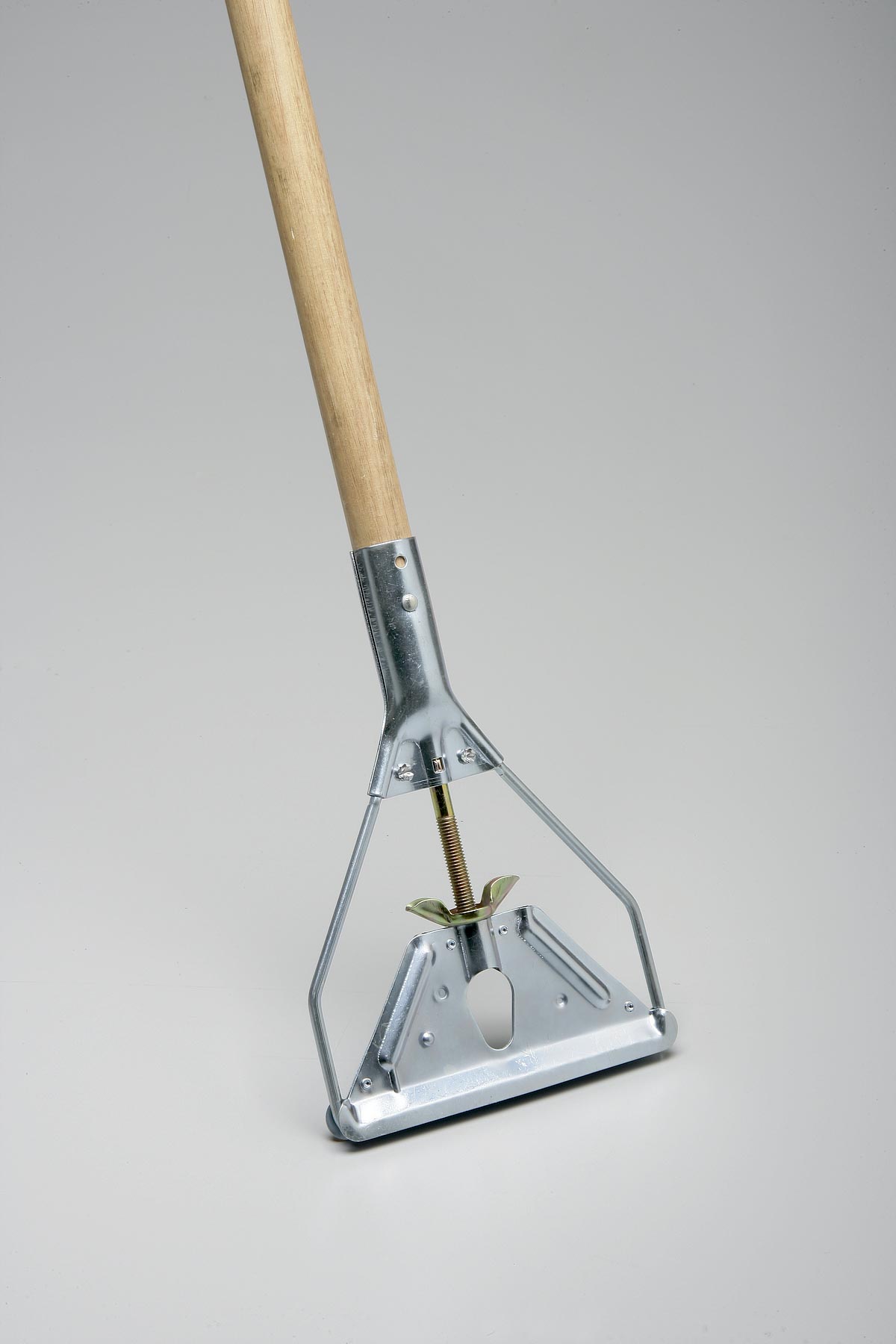 HANDLE, MOP, WOODEN, TYPE I, 72" X 1-1/8